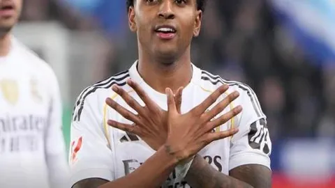 [中超]奥斯卡助攻，蒋光太头球斩落进球